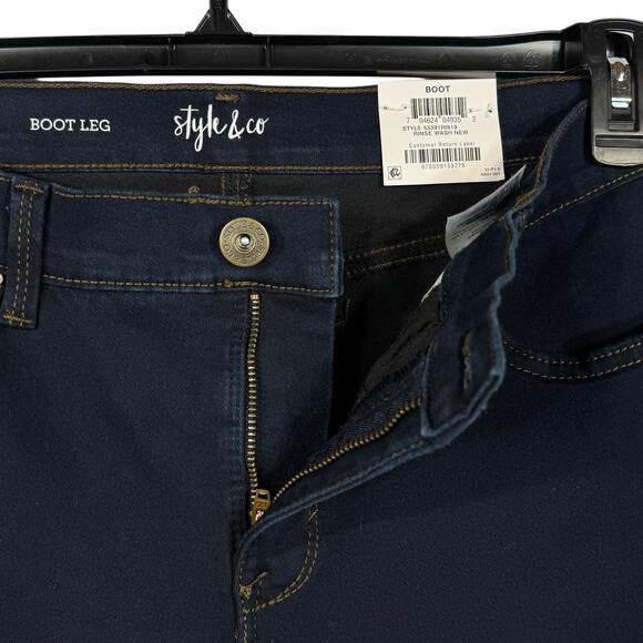 Style & Co SZ 10 Boot Leg Bootcut Jeans Mid-Rise Stretch Pockets Zip-Fly Blue - Picture 3 of 9